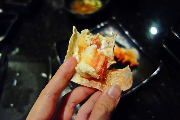 忍者龍膽石斑專賣店：忍者龍膽石斑專賣店+海鮮遇上甜點與美式+忍者般的服務生+帝王蟹+龍膽石斑+吃到飽