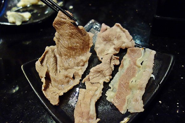 忍者龍膽石斑專賣店：忍者龍膽石斑專賣店+海鮮遇上甜點與美式+忍者般的服務生+帝王蟹+龍膽石斑+吃到飽