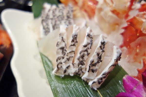 忍者龍膽石斑專賣店：忍者龍膽石斑專賣店+海鮮遇上甜點與美式+忍者般的服務生+帝王蟹+龍膽石斑+吃到飽