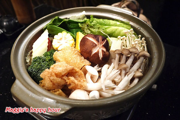 忍者龍膽石斑專賣店：【忍者龍膽石斑專賣店】市民大道。火鍋專賣店。火鍋吃到飽