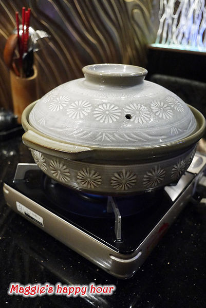 忍者龍膽石斑專賣店：【忍者龍膽石斑專賣店】市民大道。火鍋專賣店。火鍋吃到飽