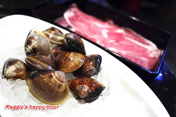 忍者龍膽石斑專賣店：【忍者龍膽石斑專賣店】市民大道。火鍋專賣店。火鍋吃到飽