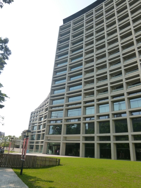 Cafe Showroom(誠品松菸店):【台北松菸】花在松菸天氣晴,一個人的下午茶約會-Cafe Showroom