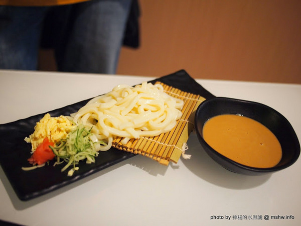 松屋丼飯專賣:【食記】台中松屋丼日式蓋飯.刺身.烏龍麵@西屯 : 隱藏主廚的新據點,水準還不錯的平價日式蓋飯