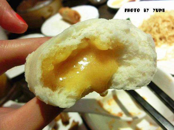 哄供港式茶餐廳：【台中食記】最黯然消魂的茶餐廳!哄堂開懷好味與供@哄供港式茶餐廳