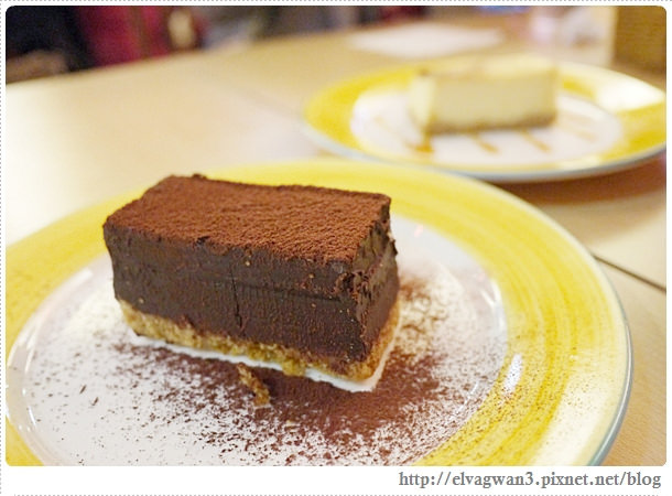 捷運板橋站-BOX DINNER-巴克斯美式小館-萬聖節-新菜單-漢堡-法士達-奶昔-墨西哥酥餅-早午餐-學生優惠-早鳥套餐-66-847-1