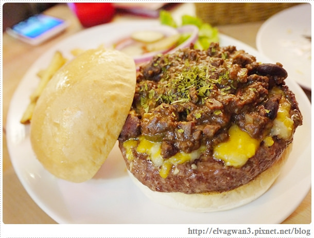 捷運板橋站-BOX DINNER-巴克斯美式小館-萬聖節-新菜單-漢堡-法士達-奶昔-墨西哥酥餅-早午餐-學生優惠-早鳥套餐-41-712-1