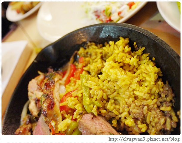 捷運板橋站-BOX DINNER-巴克斯美式小館-萬聖節-新菜單-漢堡-法士達-奶昔-墨西哥酥餅-早午餐-學生優惠-早鳥套餐-58-813-1