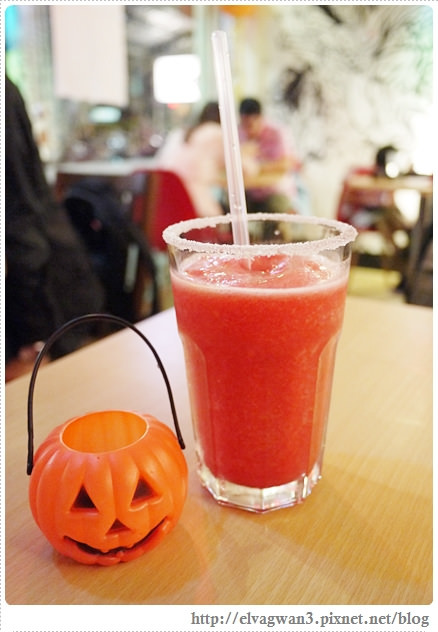 捷運板橋站-BOX DINNER-巴克斯美式小館-萬聖節-新菜單-漢堡-法士達-奶昔-墨西哥酥餅-早午餐-學生優惠-早鳥套餐-26-636-1