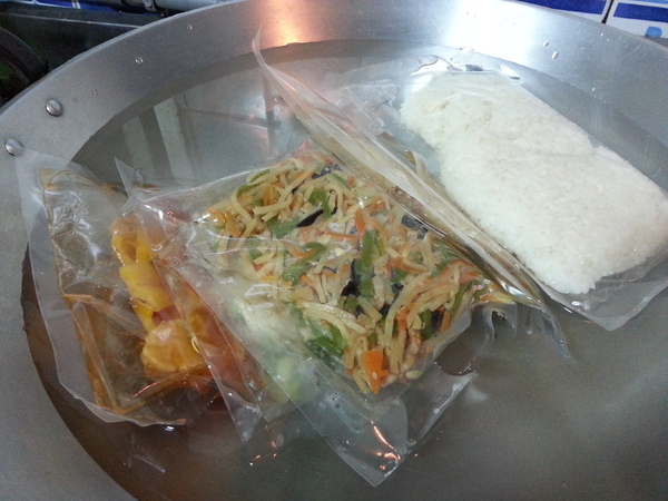 巧魔女晚餐宅配：[高雄][美食]巧魔女晚餐宅配~外食族的貼心好幫手