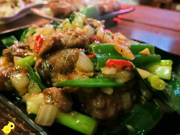 【台北】板橋-WOW！烤串燒店-一起到教室用餐吧-蔥爆牛肉