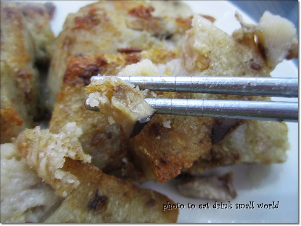 德祿食品（蘿蔔糕專賣）(旗鑑店)：『德祿食品-蘿蔔糕專賣(德祿旗鑑店)』結合了台式與港式的綜合體，讓你吃蘿蔔糕不再是一成不變哦!!!