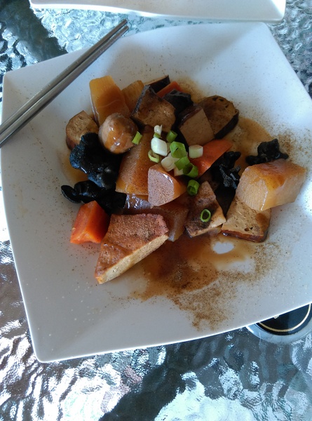 青宏畜牧場:南投八卦山青宏畜牧場無菜單料理**一人200吃到飽**