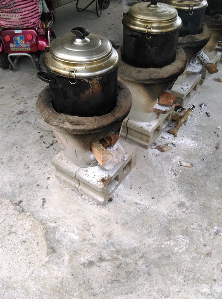 青宏畜牧場:南投八卦山青宏畜牧場無菜單料理**一人200吃到飽**