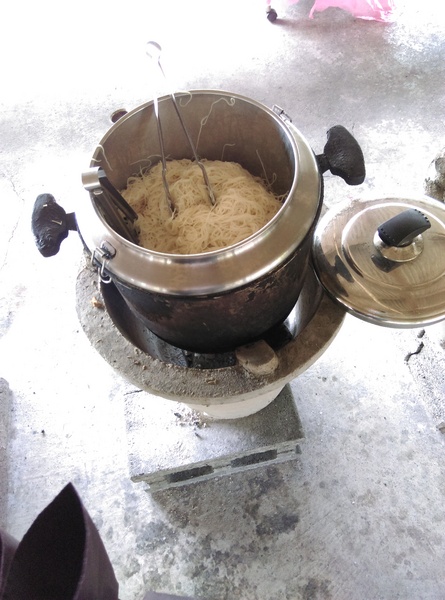 青宏畜牧場:南投八卦山青宏畜牧場無菜單料理**一人200吃到飽**