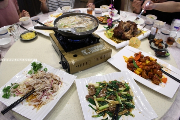 駱師父御宴餐廳：駱師父御宴餐廳✪滿漢全席饗宴~有包場辦桌的感覺~103.05.02