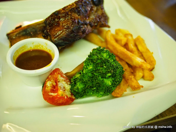 RUDOLPH魯道夫：【食記】新竹ROUDOLPH 魯道夫美式主題餐廳@竹北 : 餐點水準與價格接近的精緻排餐,喜愛美式餐廳的人不妨試試