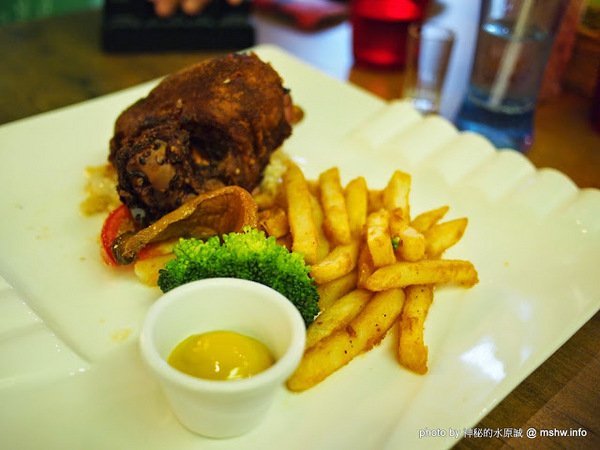 RUDOLPH魯道夫：【食記】新竹ROUDOLPH 魯道夫美式主題餐廳@竹北 : 餐點水準與價格接近的精緻排餐,喜愛美式餐廳的人不妨試試