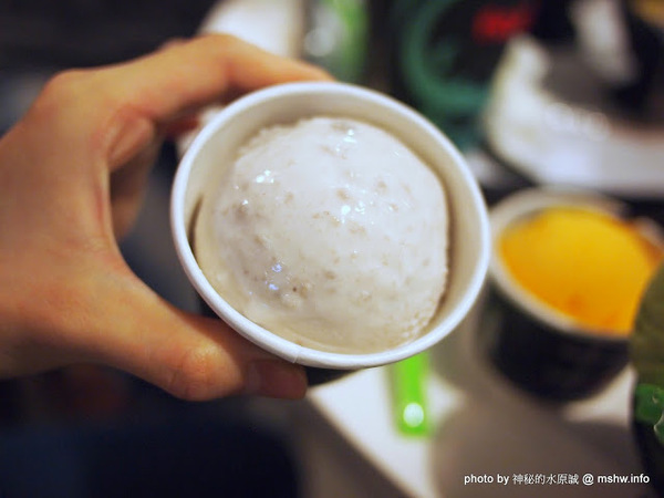 FRajo:【食記】台中Frajo Ice Cream@南屯 : 悠閒空間的小確幸, 傳說中的貴婦冰淇淋