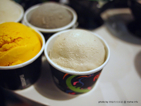 FRajo:【食記】台中Frajo Ice Cream@南屯 : 悠閒空間的小確幸, 傳說中的貴婦冰淇淋