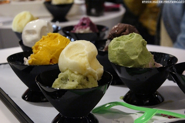 FRajo：FRajo✪新鮮健康低熱量的冰淇淋~我來吃你啦~103.05.18