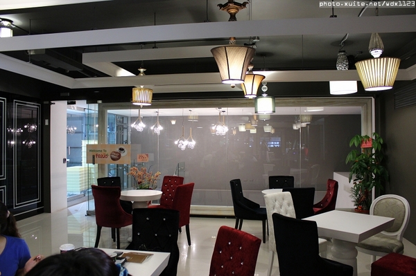 FRajo：FRajo✪新鮮健康低熱量的冰淇淋~我來吃你啦~103.05.18