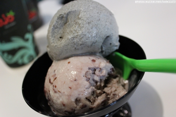 FRajo：FRajo✪新鮮健康低熱量的冰淇淋~我來吃你啦~103.05.18