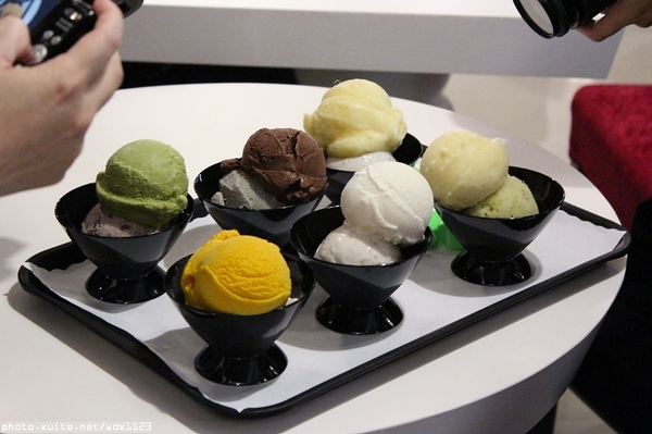 FRajo：FRajo✪新鮮健康低熱量的冰淇淋~我來吃你啦~103.05.18