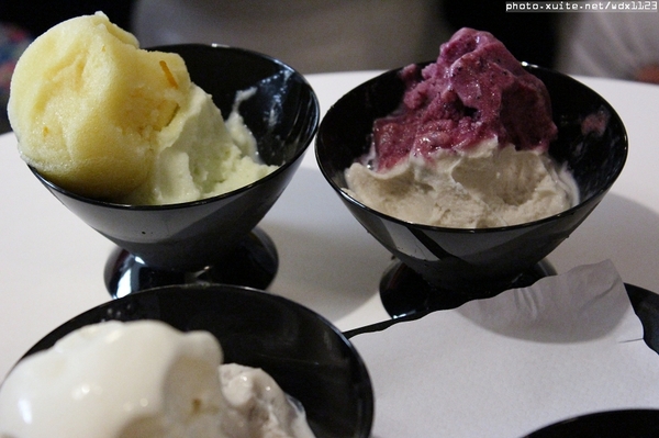 FRajo：FRajo✪新鮮健康低熱量的冰淇淋~我來吃你啦~103.05.18