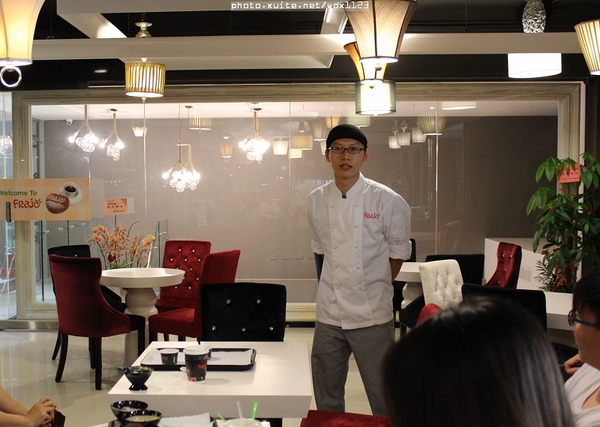 FRajo：FRajo✪新鮮健康低熱量的冰淇淋~我來吃你啦~103.05.18