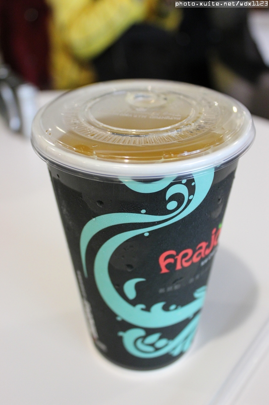 FRajo：FRajo✪新鮮健康低熱量的冰淇淋~我來吃你啦~103.05.18