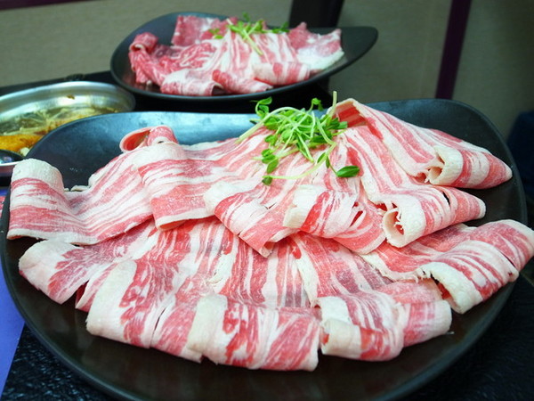 皇璽北海道昆布鍋(中和連城店):<台北|中和>頂級大份量肉品~三隻大牛&牛小排鍋~皇璽北海道昆布鍋(內有優惠資訊)