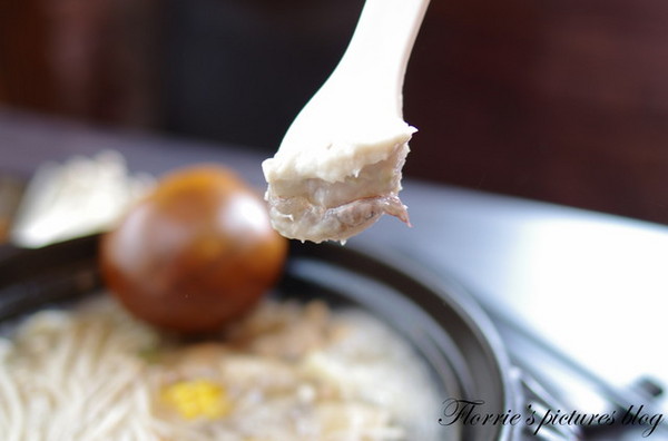 牛嫂溫體牛肉火鍋：合作~牛嫂溫體牛肉鍋~老闆推薦秘密菜單-牛肝料理，你嚐過沒？！