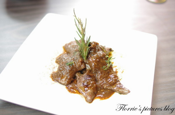 牛嫂溫體牛肉火鍋：合作~牛嫂溫體牛肉鍋~老闆推薦秘密菜單-牛肝料理，你嚐過沒？！