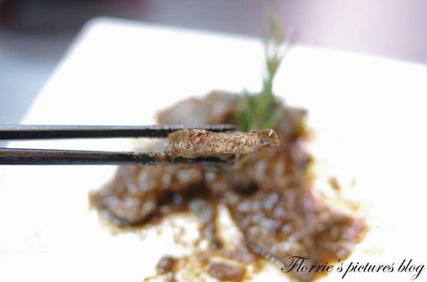 牛嫂溫體牛肉火鍋：合作~牛嫂溫體牛肉鍋~老闆推薦秘密菜單-牛肝料理，你嚐過沒？！