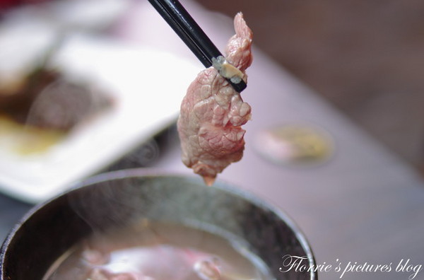 牛嫂溫體牛肉火鍋：合作~牛嫂溫體牛肉鍋~老闆推薦秘密菜單-牛肝料理，你嚐過沒？！