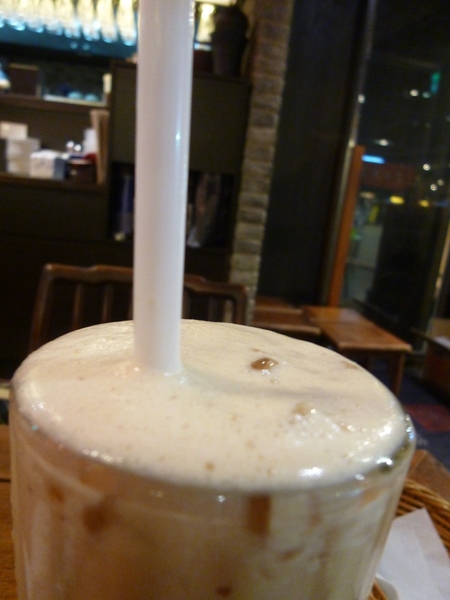 春水堂人文茶館(（大墩店、公益店、經國店）)：【台中西區】春水堂初體驗，叫姊姊不要叫阿姨XDD－春水堂人文茶館(勤美誠品店)