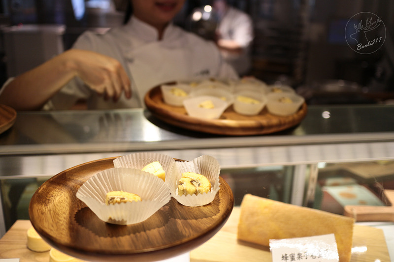 Banbi217 美食旅遊: 一禾堂麵包本舖,日式麵包、蛋糕(大安區、東區,捷運忠孝敦化站美食甜點)