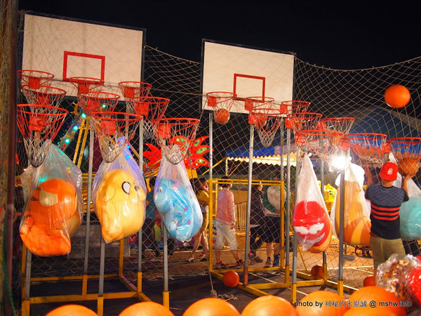 大台中龍富觀光夜市:【景點】台中龍富觀光夜市@南屯 : 三強鼎立?大台中的宵夜好夥伴! 動線尚可但攤位沒有號稱的多