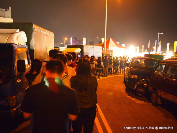 大台中龍富觀光夜市:【景點】台中龍富觀光夜市@南屯 : 三強鼎立?大台中的宵夜好夥伴! 動線尚可但攤位沒有號稱的多