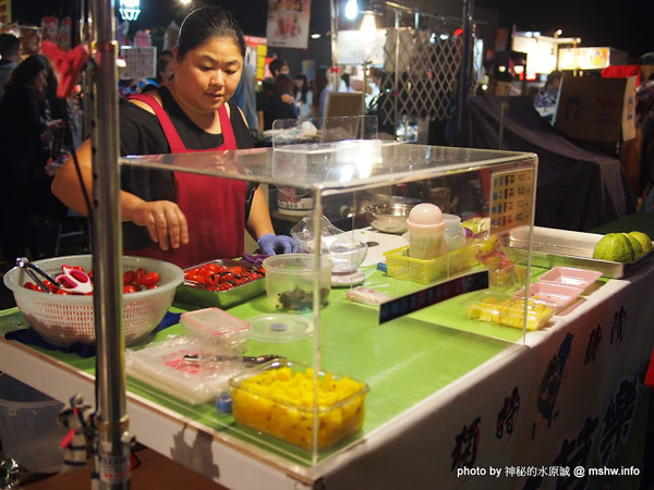 大台中龍富觀光夜市:【景點】台中龍富觀光夜市@南屯 : 三強鼎立?大台中的宵夜好夥伴! 動線尚可但攤位沒有號稱的多