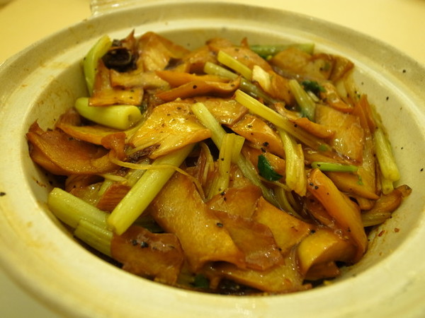 仁和齋健康素食餐行:<台北|內湖> 精緻蔬食 仁和齋 時尚喜宴會場 大直美麗華旁 捷運劍南路站