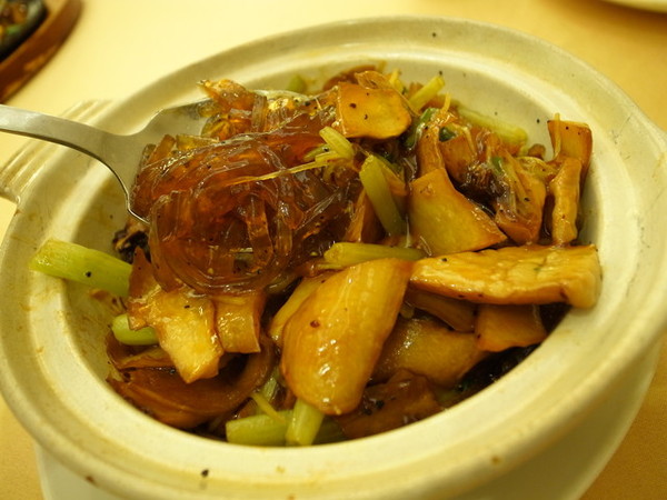 仁和齋健康素食餐行:<台北|內湖> 精緻蔬食 仁和齋 時尚喜宴會場 大直美麗華旁 捷運劍南路站