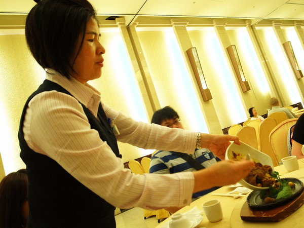 仁和齋健康素食餐行:<台北|內湖> 精緻蔬食 仁和齋 時尚喜宴會場 大直美麗華旁 捷運劍南路站