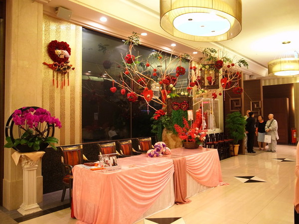 仁和齋健康素食餐行:<台北|內湖> 精緻蔬食 仁和齋 時尚喜宴會場 大直美麗華旁 捷運劍南路站