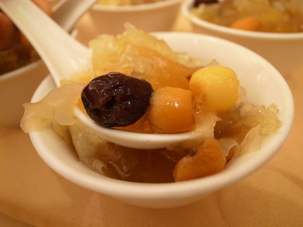 仁和齋健康素食餐行:<台北|內湖> 精緻蔬食 仁和齋 時尚喜宴會場 大直美麗華旁 捷運劍南路站