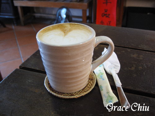 ALLINCAFE 雲咖啡.雲彩文創:ALLINCAFE 雲咖啡.雲彩文創~到老房子喝咖啡聽老故事(大稻程.迪化街)