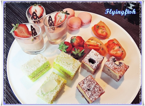 寒舍艾麗酒店The Terrace 大廳酒吧：✜ 超值滴繽紛草莓組曲下午茶約會－「寒舍艾麗酒店The Terrace 大廳酒吧」*.♥ ღ～