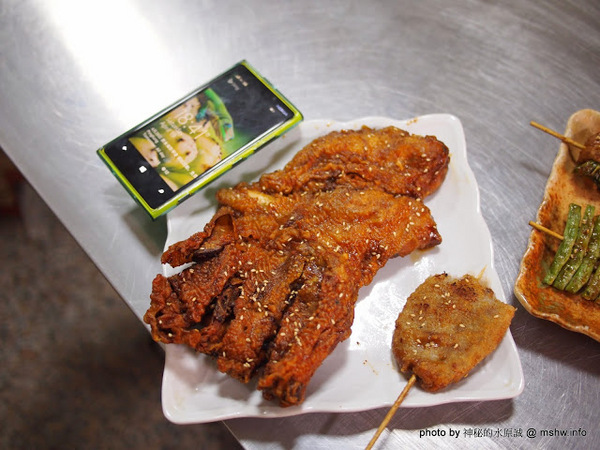 品燒碳烤美食(陳平店)：【食記】台中品燒碳烤美食(陳平店)@北屯 : 雞排意外的好吃!串燒類不差,魷魚有點失望