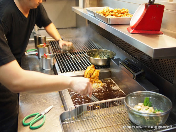 品燒碳烤美食(陳平店)：【食記】台中品燒碳烤美食(陳平店)@北屯 : 雞排意外的好吃!串燒類不差,魷魚有點失望